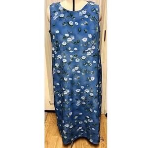 No brand tag blue woman's plus size floral dress with corset back. Size 22-24w.